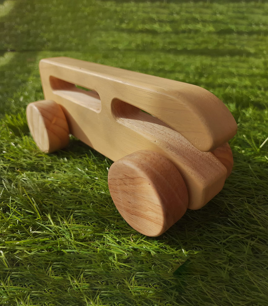 Wooden car – Dinno