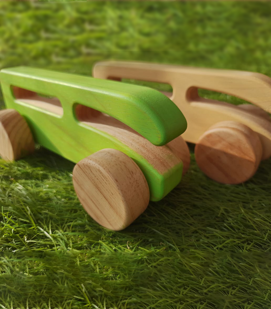 Wooden car – Dinno